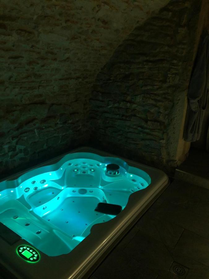 Jaccuzi & Spa Des Caves Stanislas Nancy Exteriér fotografie