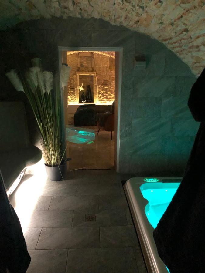 Jaccuzi & Spa Des Caves Stanislas Nancy Exteriér fotografie